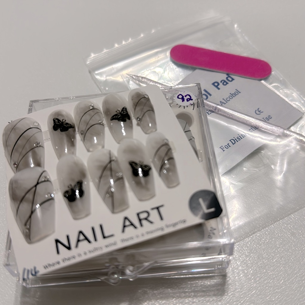 Brand New Hand Made Press On Nails  92